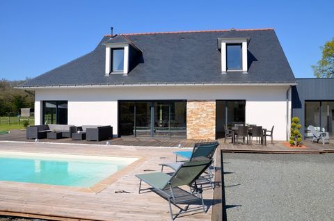   Maison 7 pi�ces � Saint-Martin-du-Fouilloux (49) Maison - 7 pi�ce(s) - 196 m�