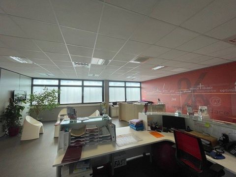 BUREAUX DE STANDING 7500 71530 Fragnes