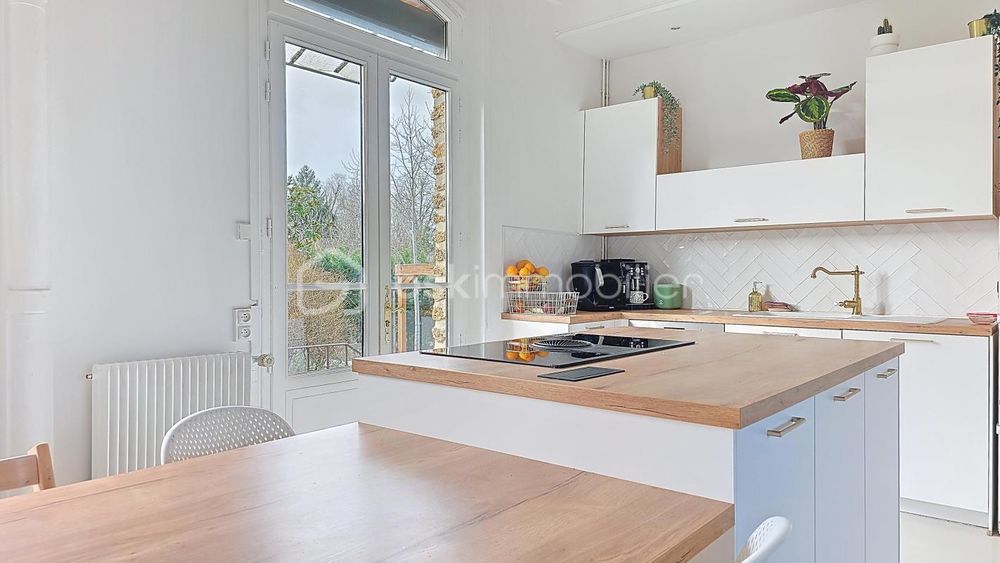 � vendre  Propri�t�/ch�teau Brie-Comte-Robert (77170)