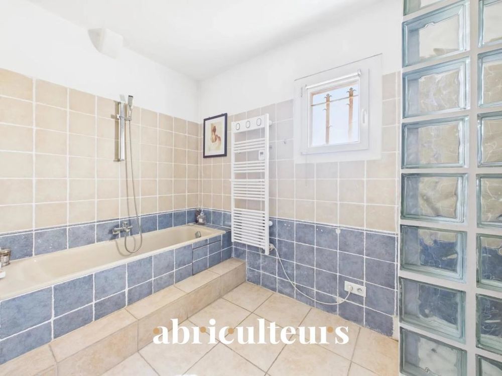 � vendre  Maison Bouc-Bel-Air (13320)