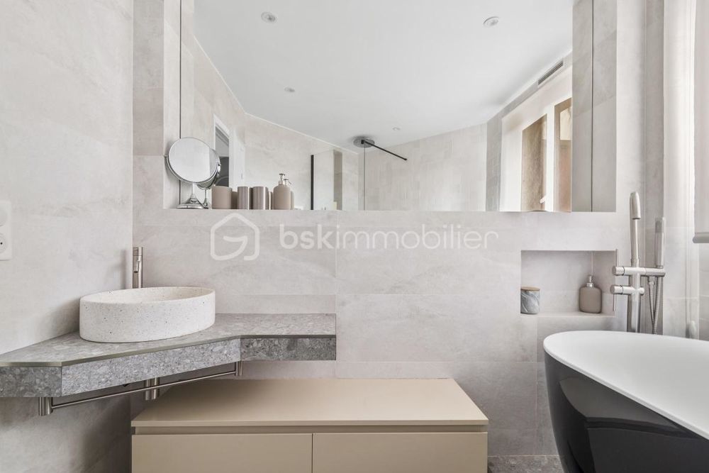 � vendre  Appartement Courbevoie (92400)