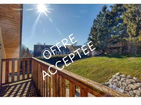   ST HONORE 38350 - VILLA 100m� 3 chambres, 2 salles d'eau, 3 garages, d�pendances, jardin Villa - 4 pi�ce(s) - 98 m�