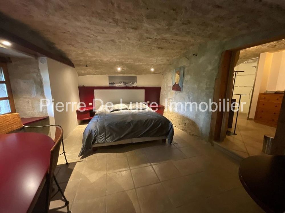 � vendre  Propri�t�/ch�teau Barberaz (73000)