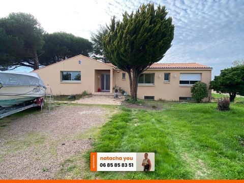   CHATEAU- GUIBERT AU CALME ABSOLUE CHARMANTE MAISON AVEC PISCINE ET SOUS SOL COMPLET SUR 3800M� CLOS Maison - 5 pi�ce(s) - 150 m�