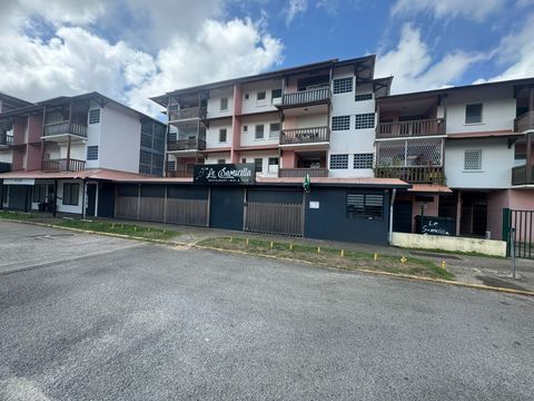 Superbe opportunit&eacute; d'investissement dans une tr&egrave;s belle affaire murs et fonds de commerce d'un grand Restaurant id&eacute;alement situ 825000 97310 Kourou