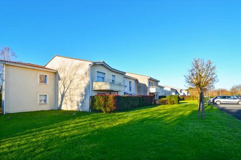   T2 lou� avec parking & piscine - 47m2 - Saint-Vivien-de-M�doc Appartement - 2 pi�ce(s) - 47 m�