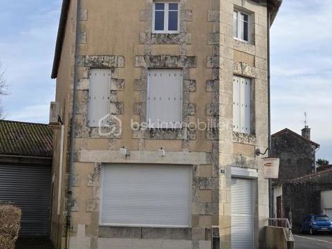   Opportunit� exceptionnelle au c�ur de Saint-Secondin � Immeuble mixte commerce & habitation Appartement - 6 pi�ce(s) - 230 m�