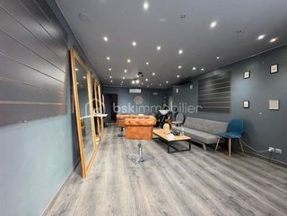  Immeuble � vendre 9 pi�ces 250 m�