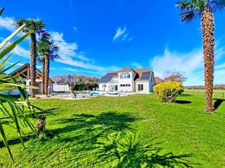  Maison � vendre 7 pi�ces 220 m�