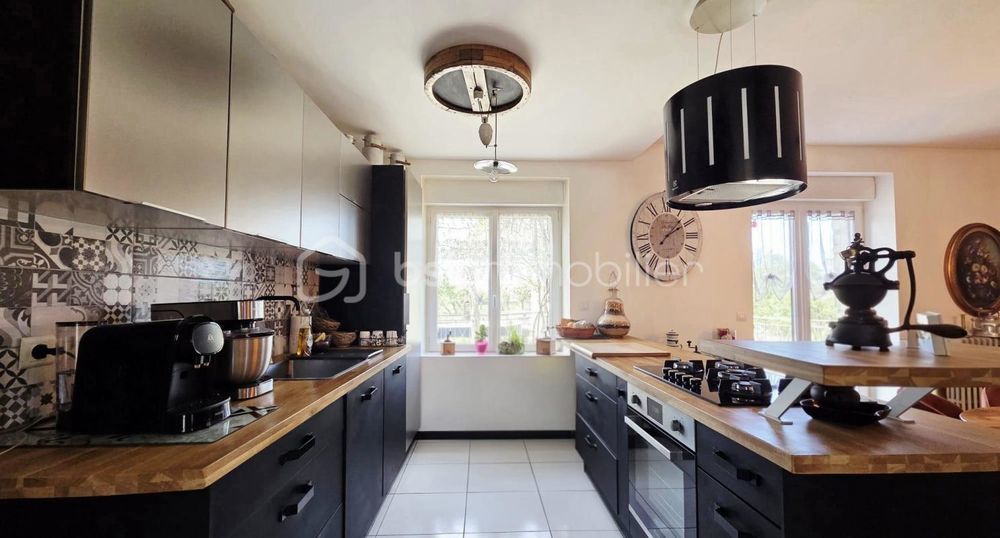 � vendre  Propri�t�/ch�teau Beauvoir (50170)