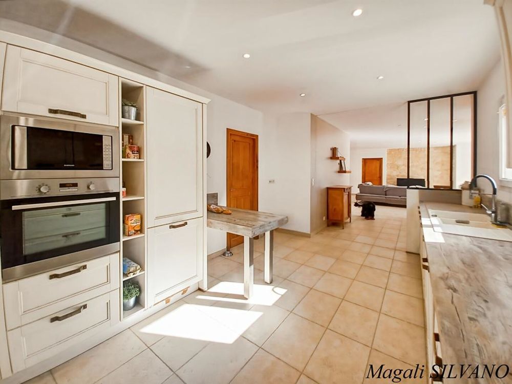 � vendre  Villa Sp�rac�des (06530)