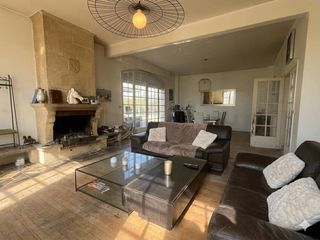  Propri�t�/ch�teau � vendre 9 pi�ces 260 m�