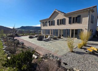  Maison � vendre 9 pi�ces 285 m�