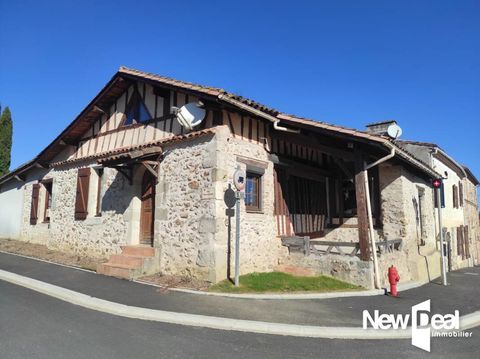   MAISON DE VILLAGE EN PIERRES DANS LE LOT ET GARONNE AVEC APPARTEMENT INDEPENDANT ET GARAGES Maison - 8 pi�ce(s) - 200 m�