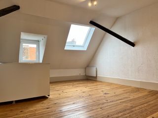  Immeuble � vendre 15 + pi�ces 300 m�