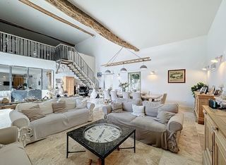  Propri�t�/ch�teau � vendre 6 pi�ces 247 m�