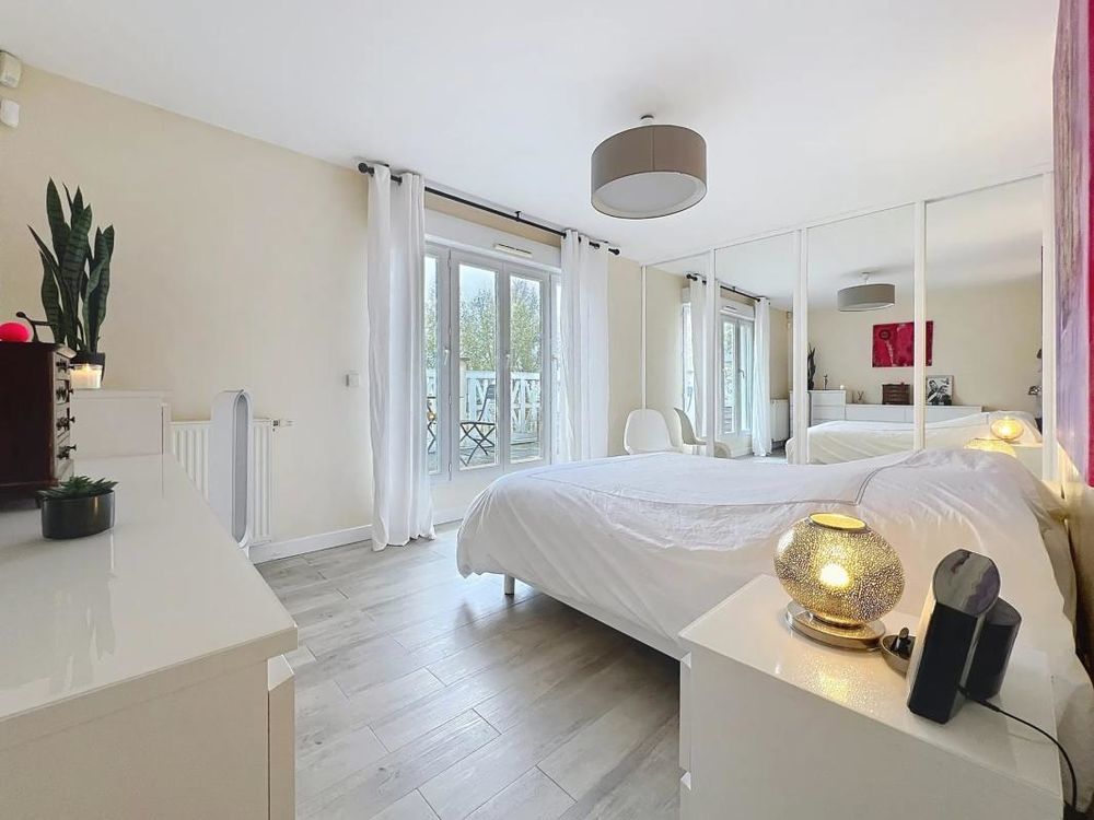 � vendre  Villa Bailly-Romainvilliers (77700)