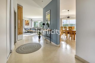  Maison � vendre 9 pi�ces 255 m�