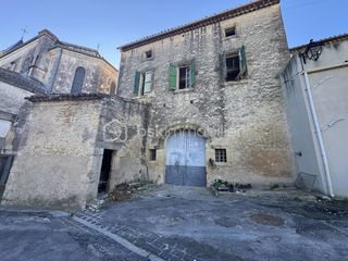  Maison � vendre 2 pi�ces 300 m�