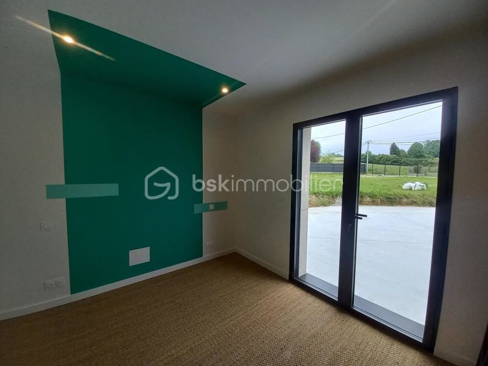 � vendre  Maison Loucrup (65200)