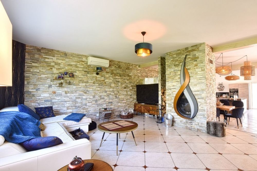 � vendre  Villa Fabr�gues (34690)