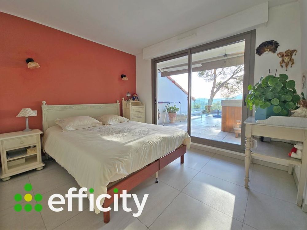 � vendre  Appartement Saint-Rapha�l (83700)