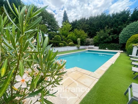   Maison de 190 m� � All�riot Maison - 7 pi�ce(s) - 190 m�