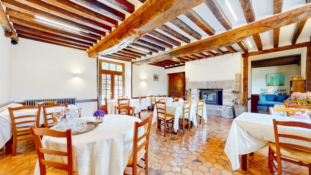 � vendre  Propri�t�/ch�teau Sainte-C�cile (50800)