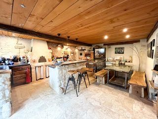  Maison � vendre 12 pi�ces 260 m�