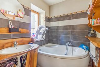  Propri�t�/ch�teau � vendre 10 pi�ces 180 m�