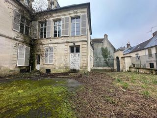  Immeuble � vendre 15 + pi�ces 1340 m�