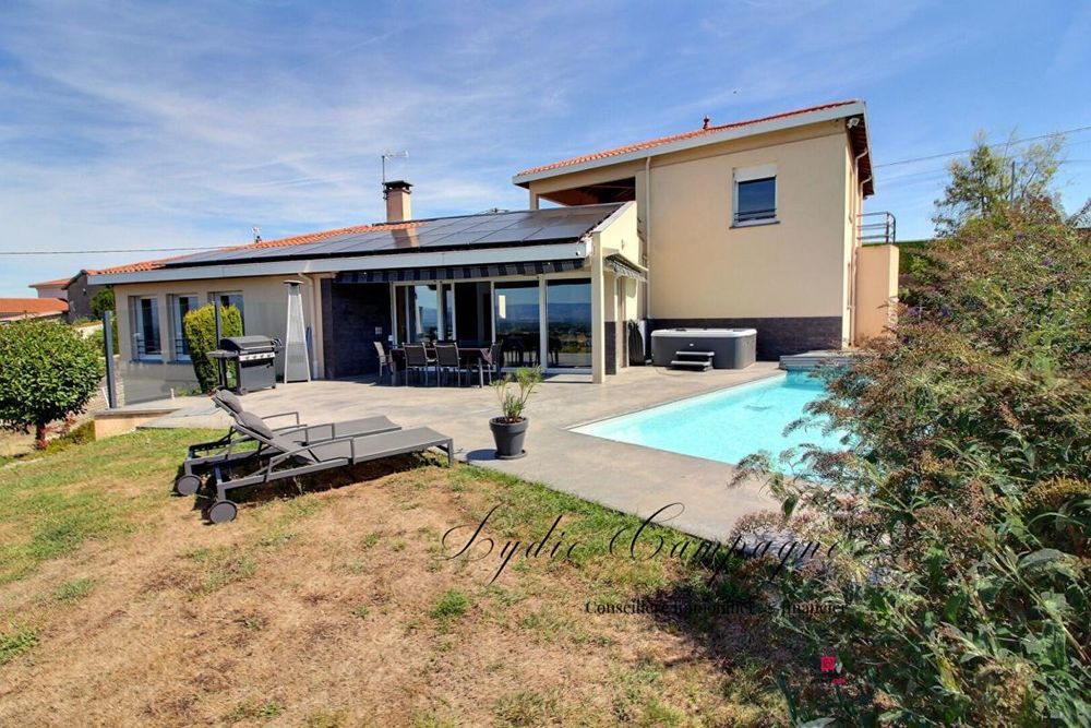 � vendre  Propri�t�/ch�teau Saint-Galmier (42330)