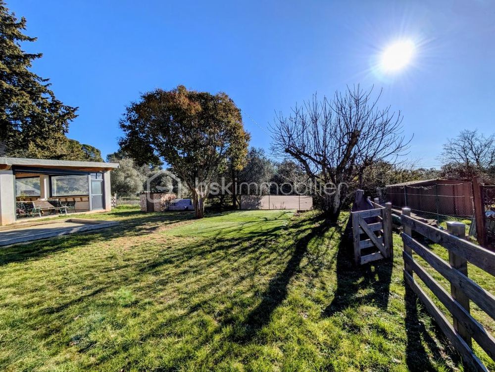 � vendre  Maison Villecroze (83690)