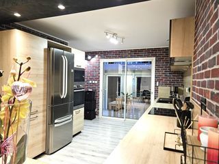  Appartement � vendre 6 pi�ces 110 m�