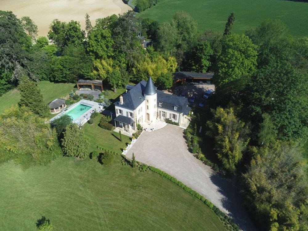 � vendre  Propri�t�/ch�teau Sichamps (58700)