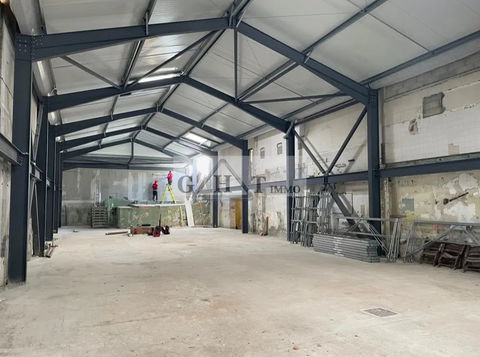 ENTREPOT 726 M&sup2; A VENDRE AU COUDRAY MONTCEAUX 720000 91830 Le coudray montceaux