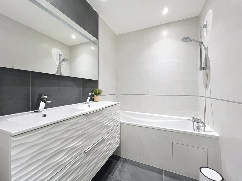 � vendre  Villa Bailly-Romainvilliers (77700)