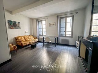  Immeuble � vendre 6 pi�ces 103 m�