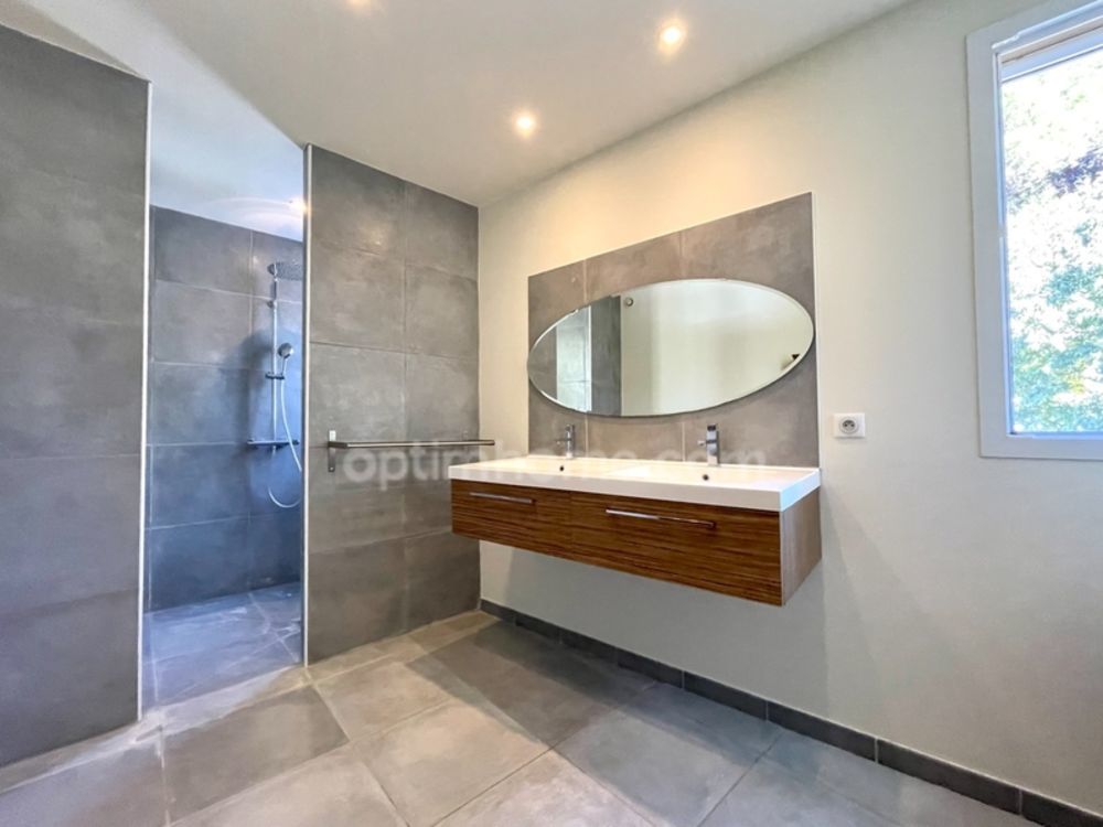 � vendre  Maison Aigues-Mortes (30220)