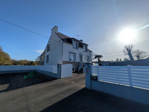   MELRAND GRANDE MAISON DE 180m� ENVIRON DE 8 PI�CES PARCELLE DE 6320M� ENVIRON PISCINE ET GRAND GARAGE Maison - 8 pi�ce(s) - 178 m�