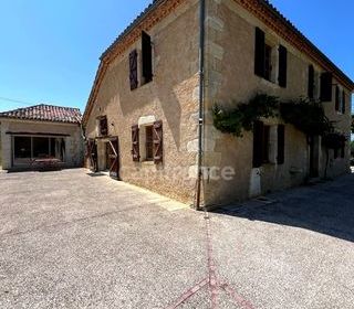  Maison � vendre 9 pi�ces 320 m�