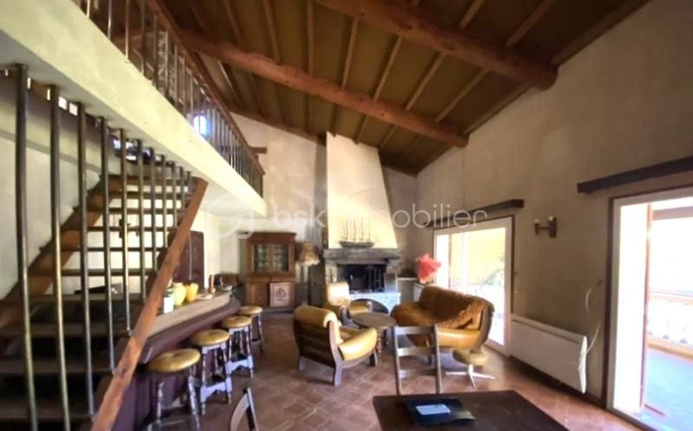 � vendre  Propri�t�/ch�teau Bormes-les-Mimosas (83230)