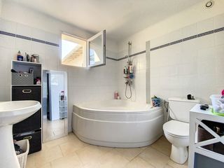  Immeuble � vendre 442 m�