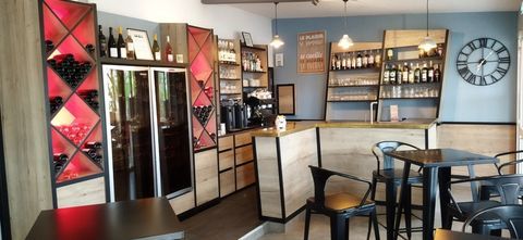 Restaurant + murs &agrave; vendre aux portes de VICHY (03) 380000 03110 Cognat lyonne