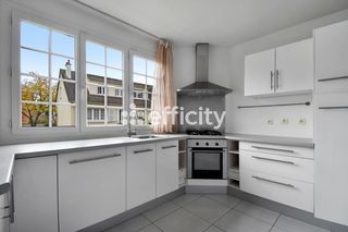  Maison � vendre 7 pi�ces 247 m�