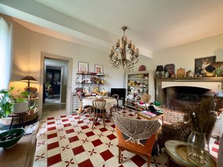  Propri�t�/ch�teau � vendre 8 pi�ces 370 m�