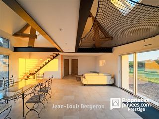  Propri�t�/ch�teau � vendre 7 pi�ces 214 m�