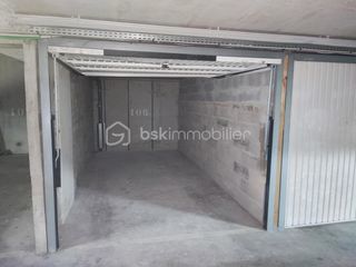  Parking / Garage � vendre 12 m�