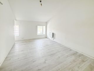  Immeuble � vendre 8 pi�ces 185 m�