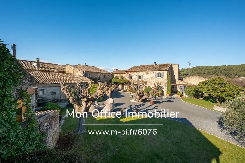 � vendre  Propri�t�/ch�teau M�nerbes (84560)